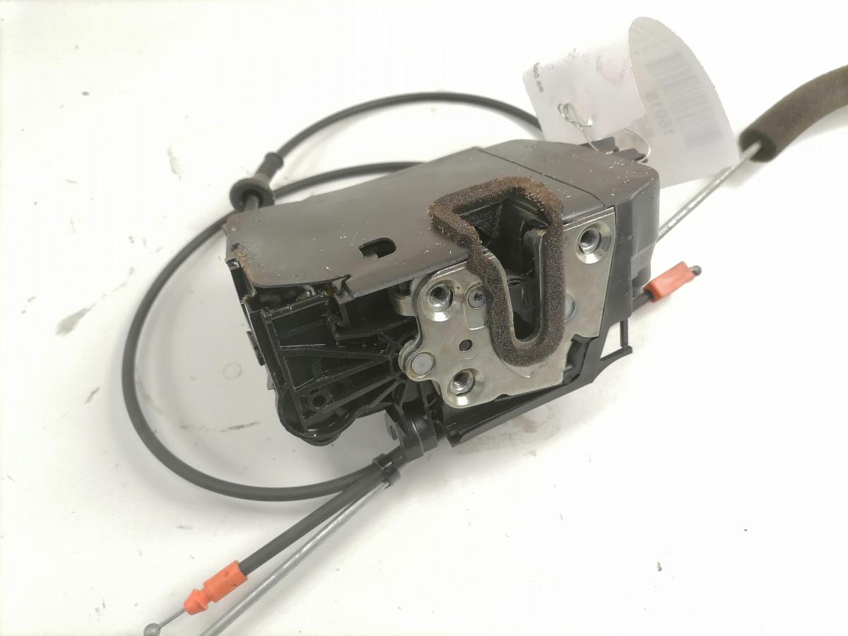 Scania Door lock 2640858 - Deur en onderdelen voor Vrachtwagen: afbeelding 3 Scania Door lock 2640858 - Deur en onderdelen voor Vrachtwagen: afbeelding 3