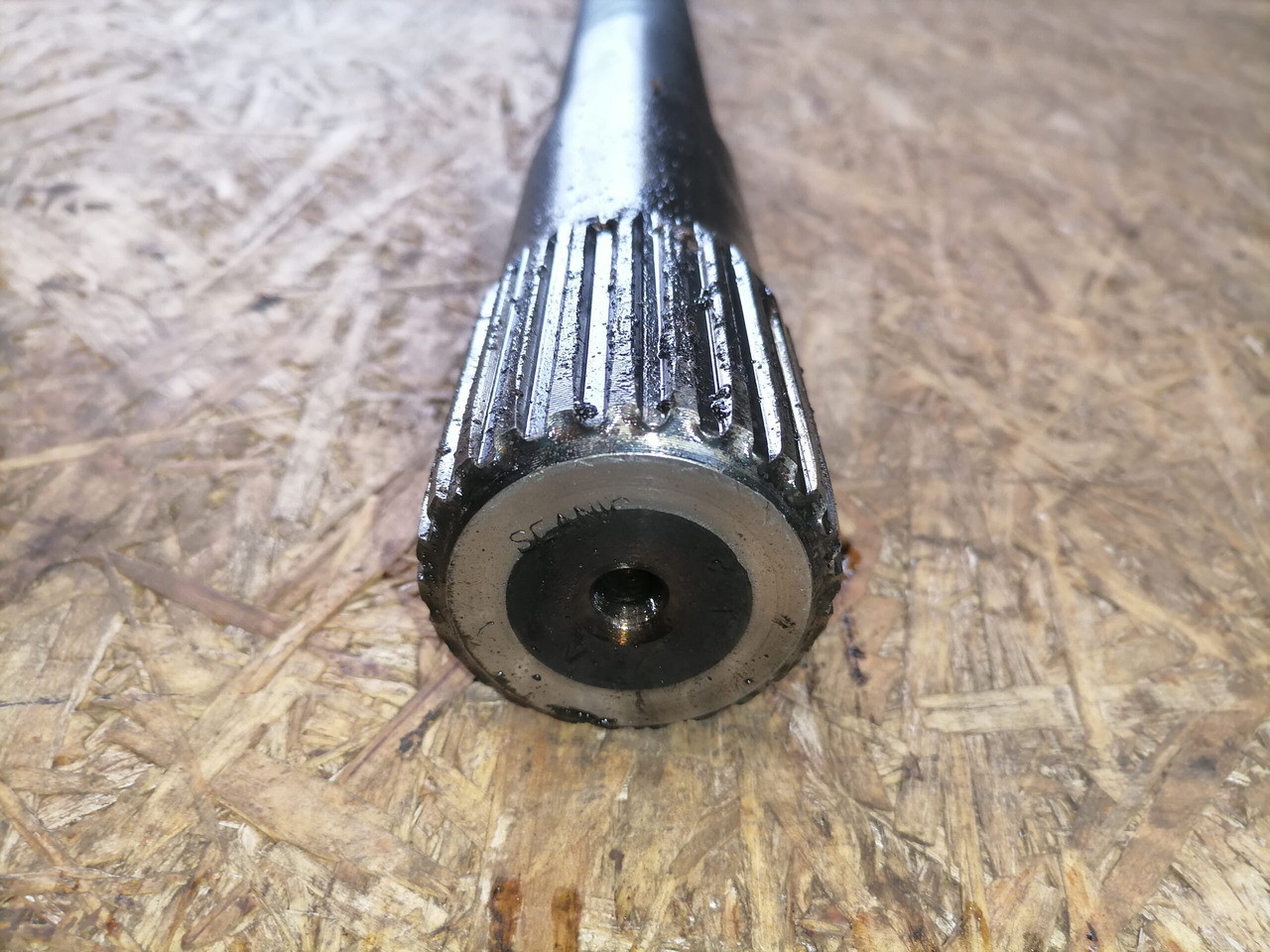 Scania Drive shaft 1368178 - Aandrijfas voor Vrachtwagen: afbeelding 4 Scania Drive shaft 1368178 - Aandrijfas voor Vrachtwagen: afbeelding 4