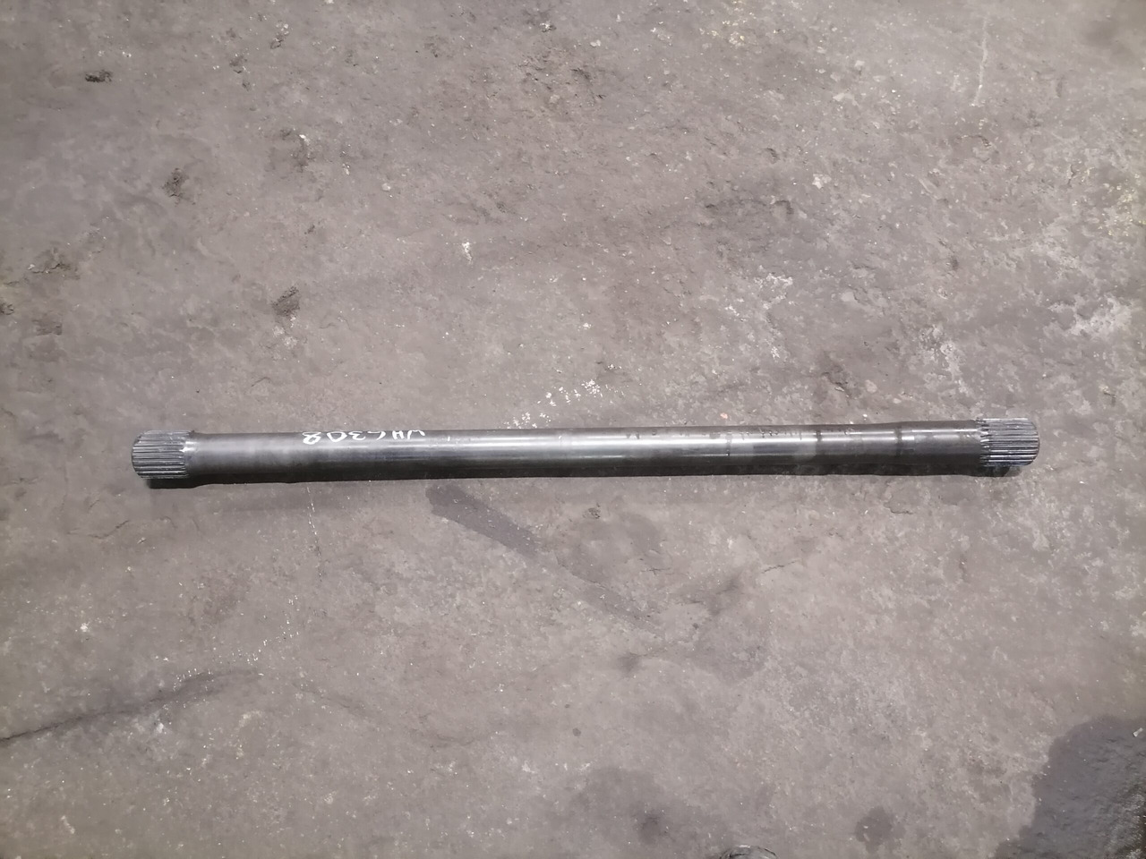 Scania Drive shaft 1368178 - Aandrijfas voor Vrachtwagen: afbeelding 1 Scania Drive shaft 1368178 - Aandrijfas voor Vrachtwagen: afbeelding 1
