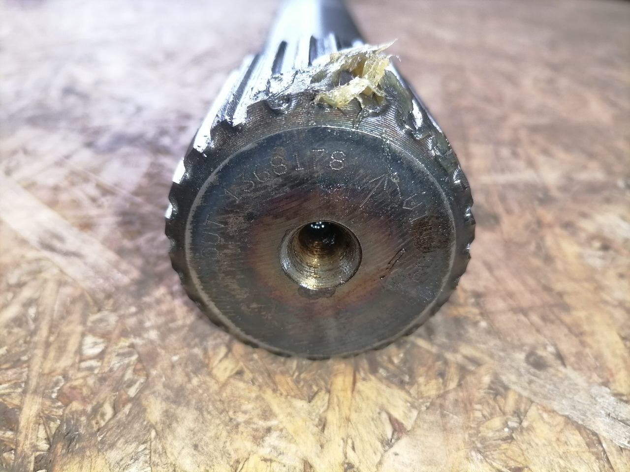 Scania Drive shaft 1368178 - Aandrijfas voor Vrachtwagen: afbeelding 4 Scania Drive shaft 1368178 - Aandrijfas voor Vrachtwagen: afbeelding 4