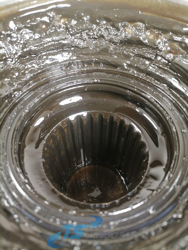 Scania Drive shaft cover 1539231 - Aandrijfas voor Vrachtwagen: afbeelding 3 Scania Drive shaft cover 1539231 - Aandrijfas voor Vrachtwagen: afbeelding 3