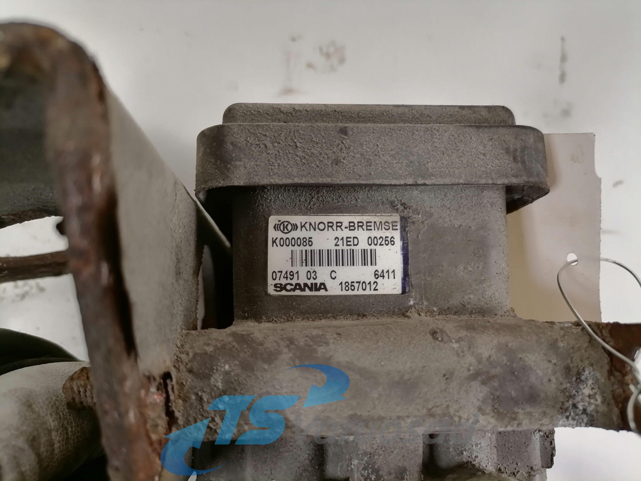 Scania EBS brake valve 1857012 - Remventiel voor Vrachtwagen: afbeelding 4 Scania EBS brake valve 1857012 - Remventiel voor Vrachtwagen: afbeelding 4