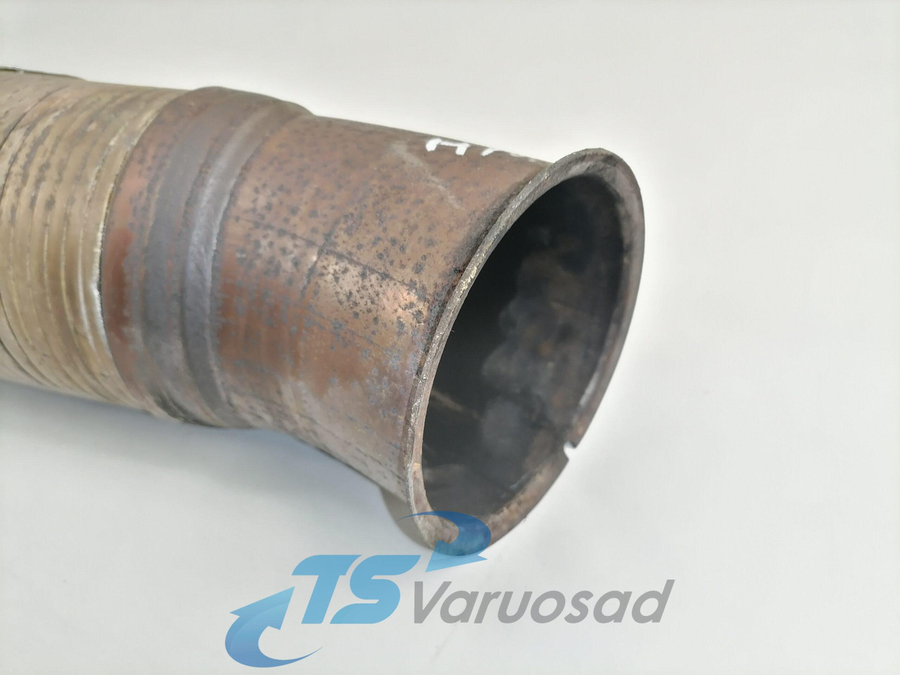 Scania Exhaust pipe 1529474 - Geluiddemper voor Vrachtwagen: afbeelding 3 Scania Exhaust pipe 1529474 - Geluiddemper voor Vrachtwagen: afbeelding 3