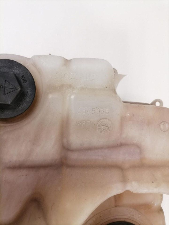 Scania Expansion tank 2545033 - Universeel onderdeel voor Vrachtwagen: afbeelding 5 Scania Expansion tank 2545033 - Universeel onderdeel voor Vrachtwagen: afbeelding 5
