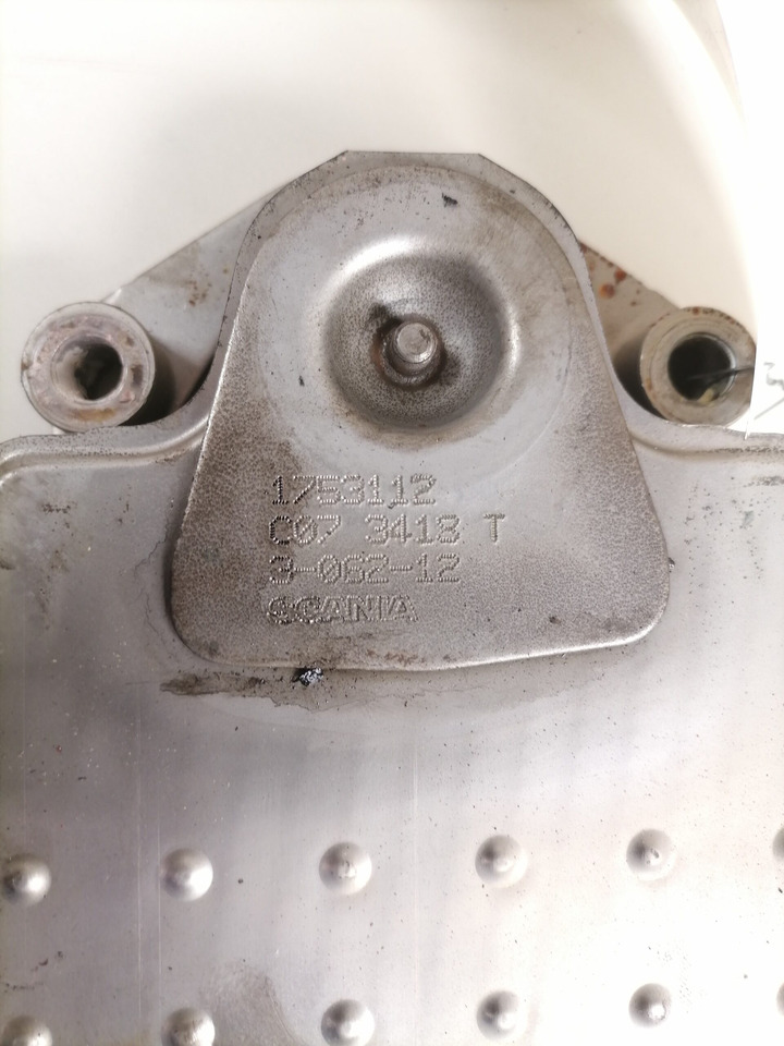 Scania Gerabox oil cooler 1753112 - Versnellingsbak en onderdelen voor Vrachtwagen: afbeelding 3 Scania Gerabox oil cooler 1753112 - Versnellingsbak en onderdelen voor Vrachtwagen: afbeelding 3