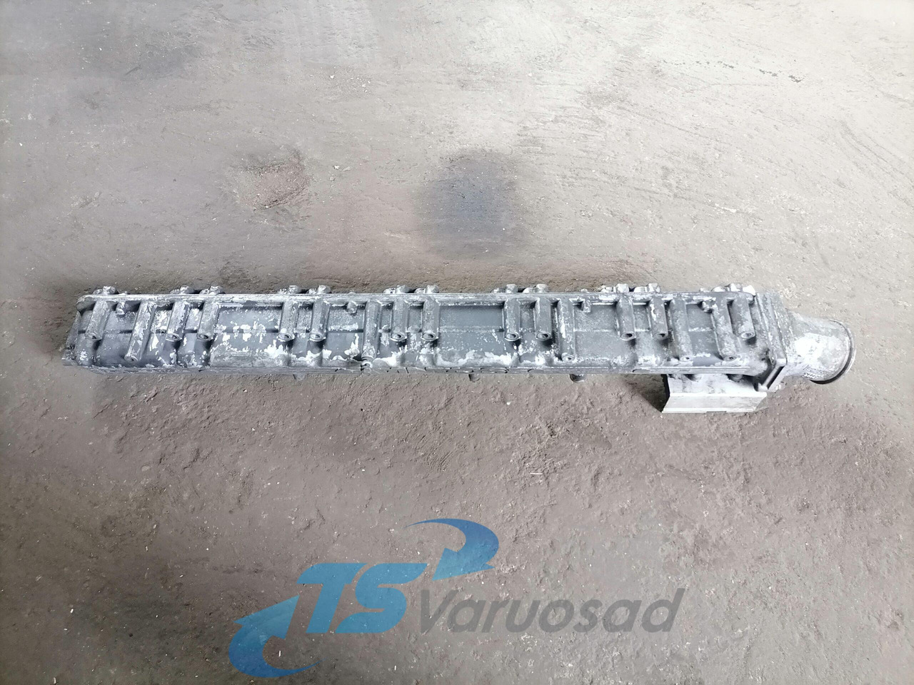 Scania Intake mainfold 1390209 - Inlaatspruitstuk voor Vrachtwagen: afbeelding 3 Scania Intake mainfold 1390209 - Inlaatspruitstuk voor Vrachtwagen: afbeelding 3