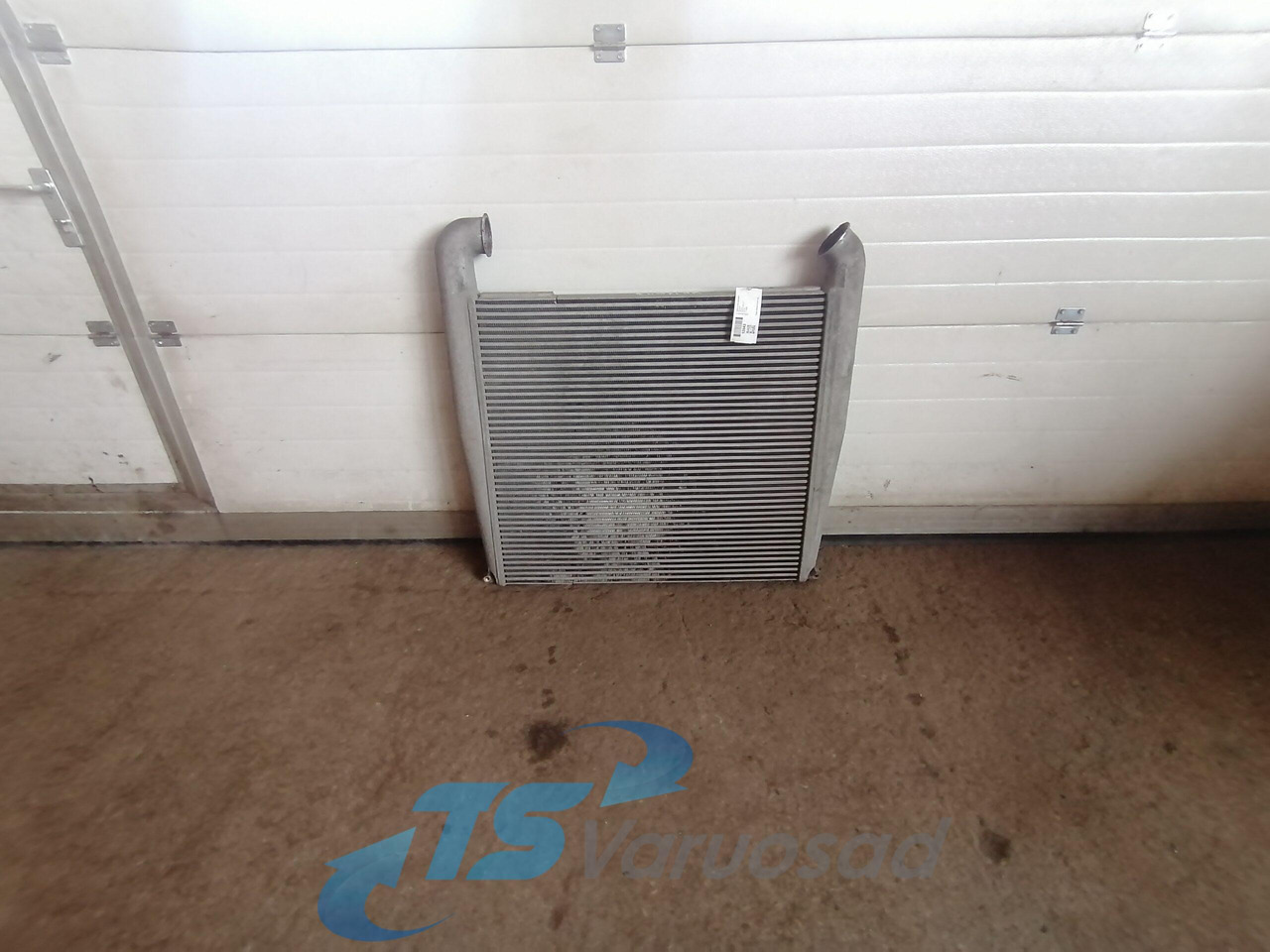 Scania Intercooler radiator DASC001TT - Intercooler voor Vrachtwagen: afbeelding 1 Scania Intercooler radiator DASC001TT - Intercooler voor Vrachtwagen: afbeelding 1