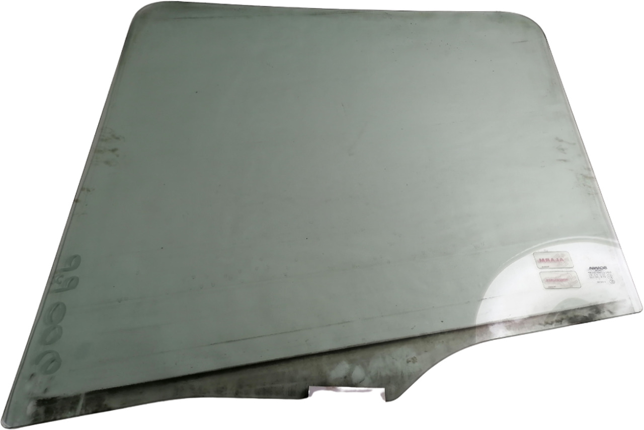 Scania Küljeklaas, parem 1306260 - Raam en onderdelen voor Vrachtwagen: afbeelding 1 Scania Küljeklaas, parem 1306260 - Raam en onderdelen voor Vrachtwagen: afbeelding 1