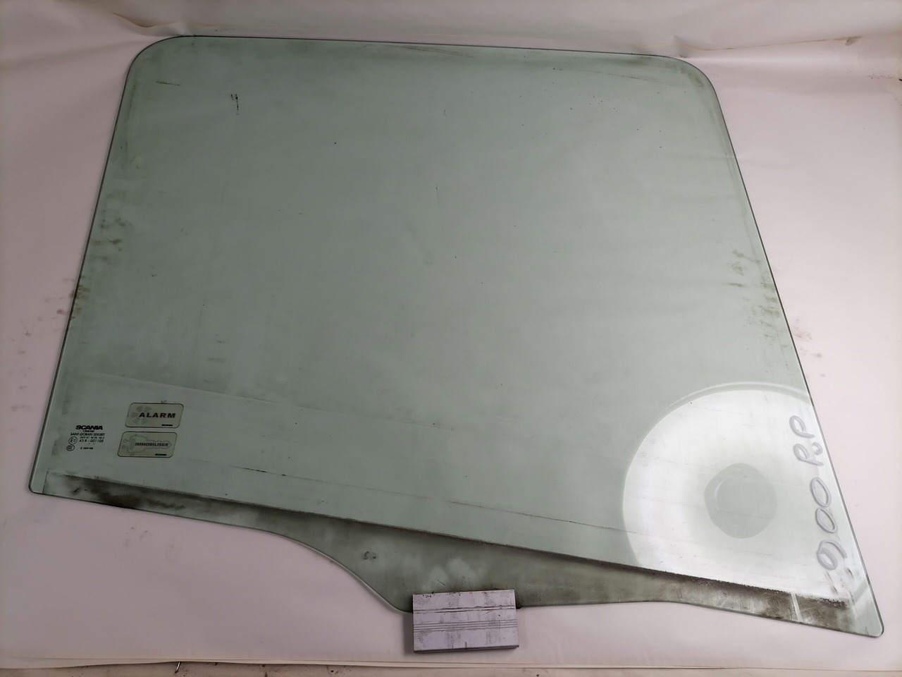 Scania Küljeklaas, parem 1306260 - Raam en onderdelen voor Vrachtwagen: afbeelding 3 Scania Küljeklaas, parem 1306260 - Raam en onderdelen voor Vrachtwagen: afbeelding 3