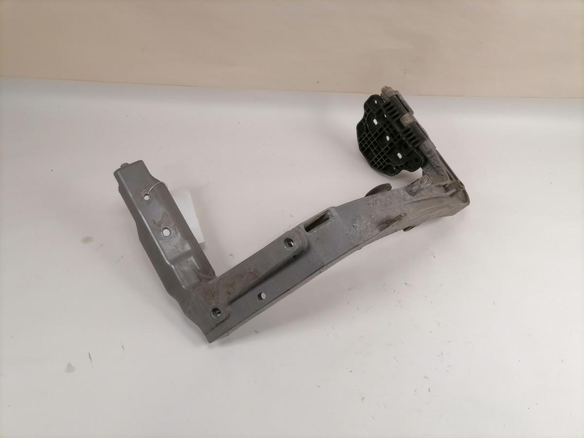 Scania Light bracket 2479061 - Lichten/ Verlichting voor Vrachtwagen: afbeelding 2 Scania Light bracket 2479061 - Lichten/ Verlichting voor Vrachtwagen: afbeelding 2