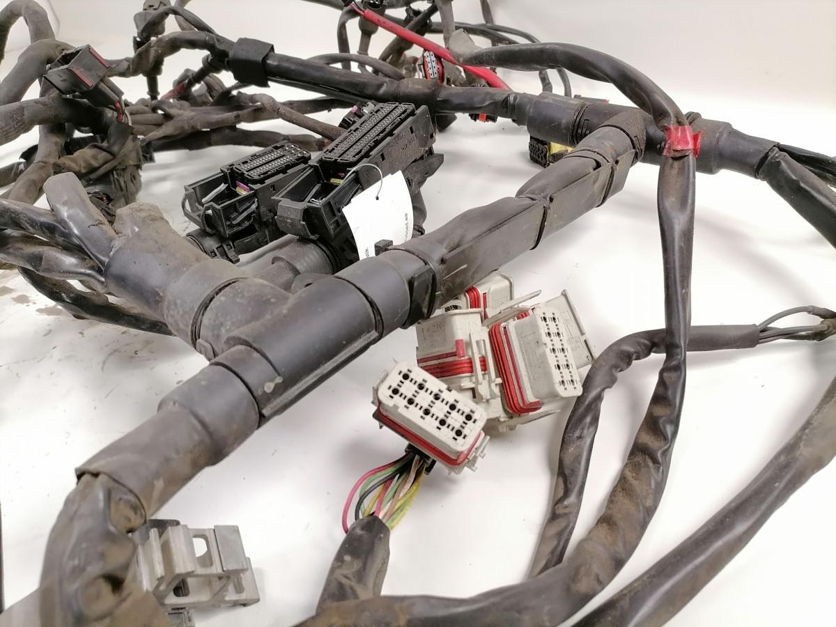 Scania Mootori juhtmestik 2800208 - Universeel onderdeel voor Vrachtwagen: afbeelding 4 Scania Mootori juhtmestik 2800208 - Universeel onderdeel voor Vrachtwagen: afbeelding 4