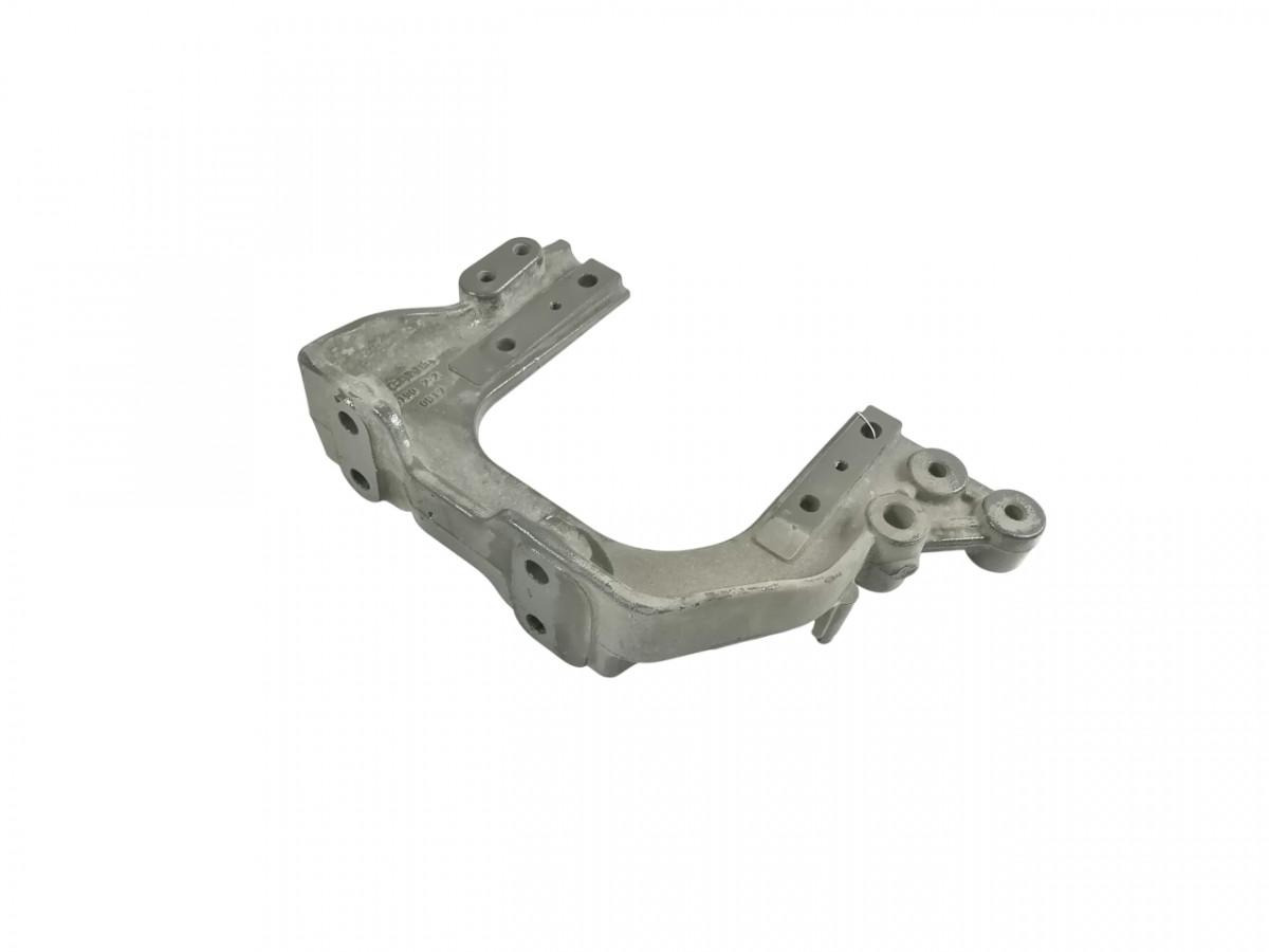 Scania Mudguard bracket 2356049 - Universeel onderdeel voor Vrachtwagen: afbeelding 1 Scania Mudguard bracket 2356049 - Universeel onderdeel voor Vrachtwagen: afbeelding 1