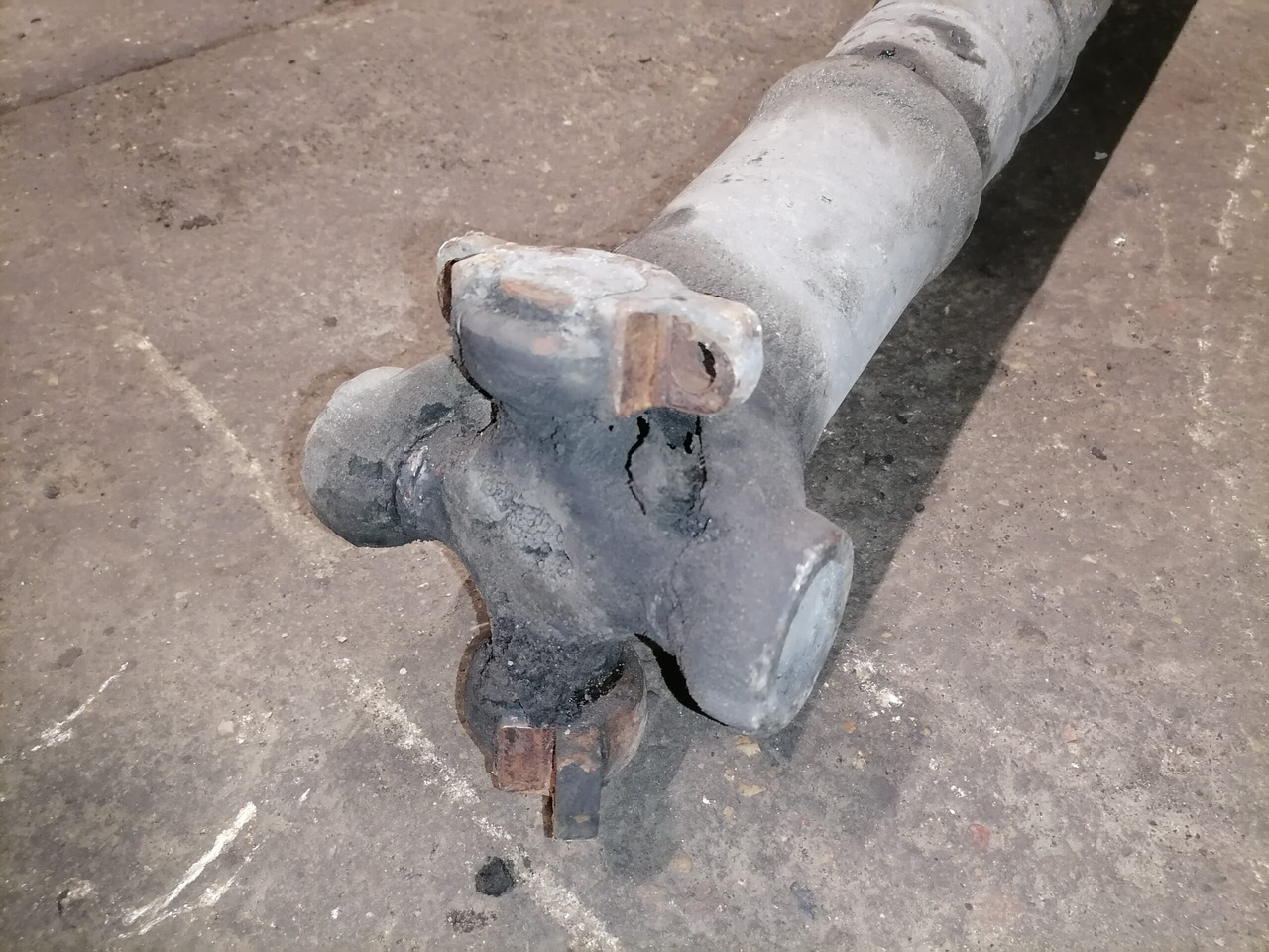 Scania Propeller shaft 1758279 - Cardanas voor Vrachtwagen: afbeelding 3 Scania Propeller shaft 1758279 - Cardanas voor Vrachtwagen: afbeelding 3