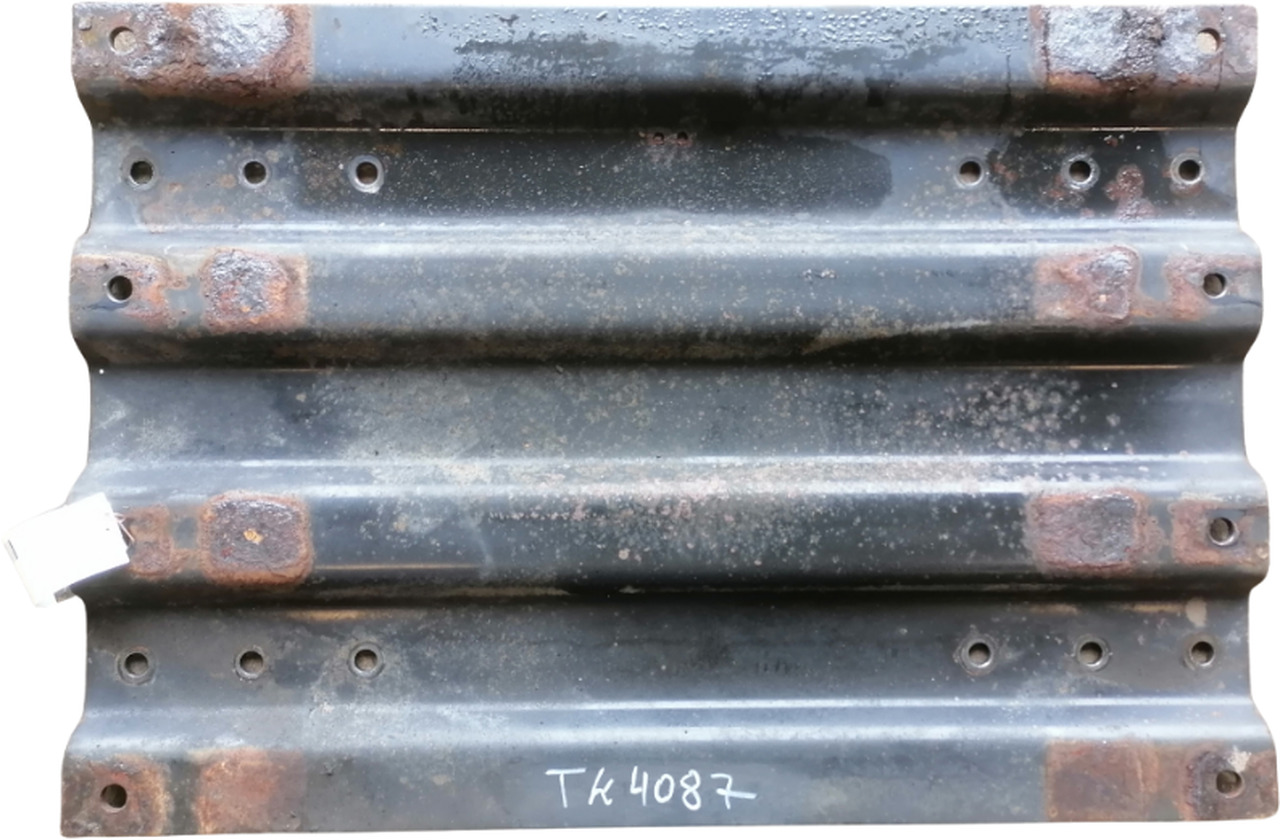 Scania Saddle plate 2061804 - Koppelschotel voor Vrachtwagen: afbeelding 1 Scania Saddle plate 2061804 - Koppelschotel voor Vrachtwagen: afbeelding 1