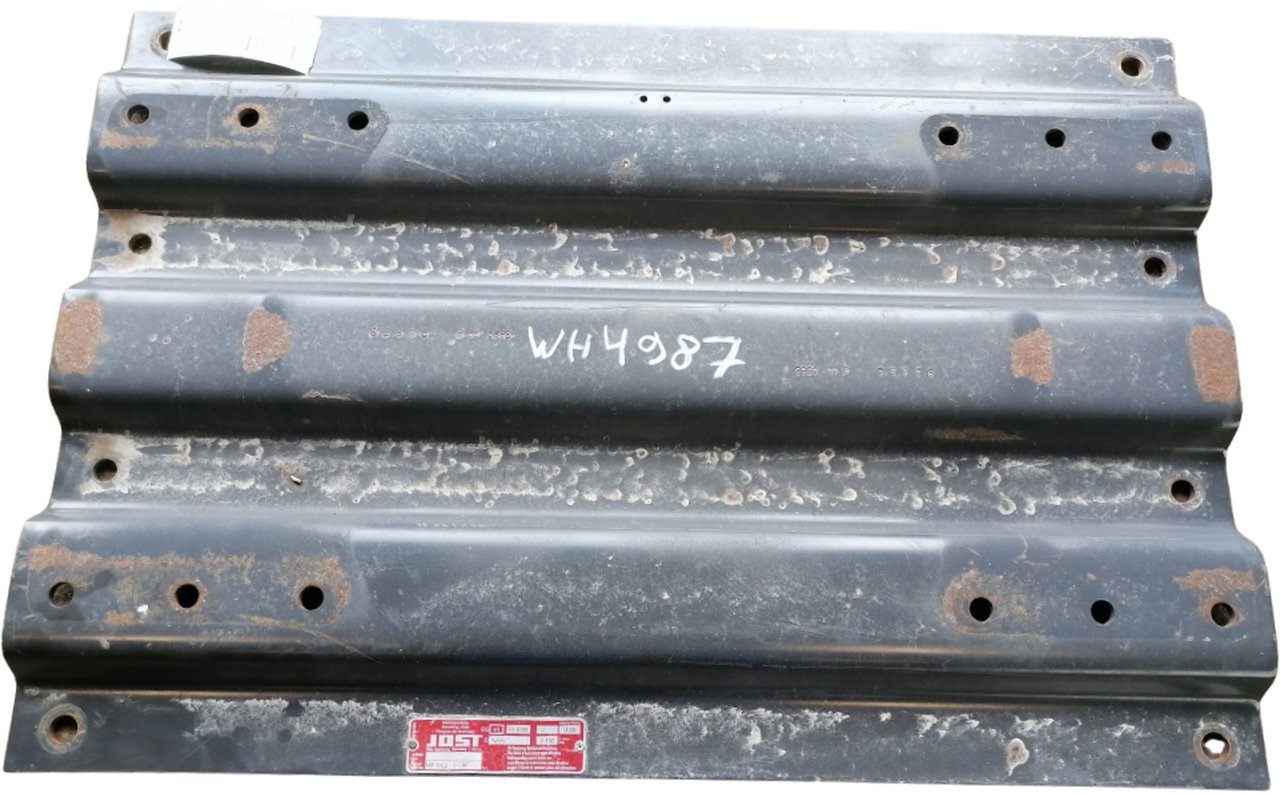 Scania Saddle plate MP4102 - Koppelschotel voor Vrachtwagen: afbeelding 1 Scania Saddle plate MP4102 - Koppelschotel voor Vrachtwagen: afbeelding 1