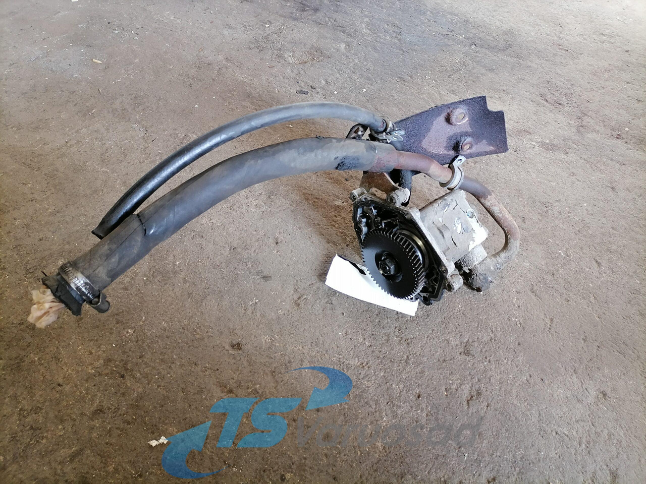 Scania Steering hydraulic pump 1457710 - Stuurpomp voor Vrachtwagen: afbeelding 1 Scania Steering hydraulic pump 1457710 - Stuurpomp voor Vrachtwagen: afbeelding 1