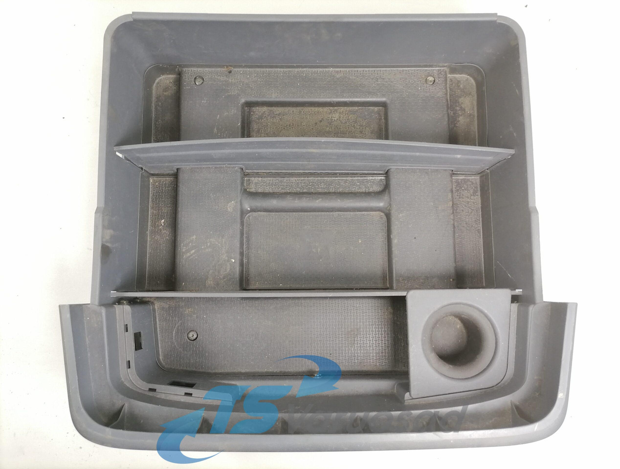 Scania Tool box 2145565 - Universeel onderdeel voor Vrachtwagen: afbeelding 1 Scania Tool box 2145565 - Universeel onderdeel voor Vrachtwagen: afbeelding 1