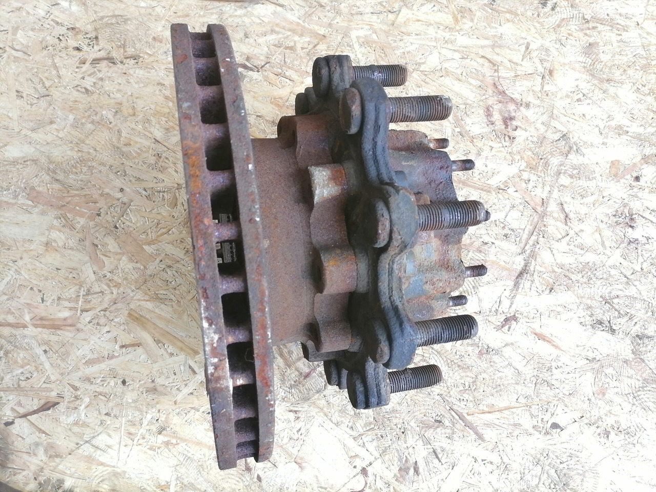 Scania Wheel hub 2290542 - Universeel onderdeel voor Vrachtwagen: afbeelding 3 Scania Wheel hub 2290542 - Universeel onderdeel voor Vrachtwagen: afbeelding 3