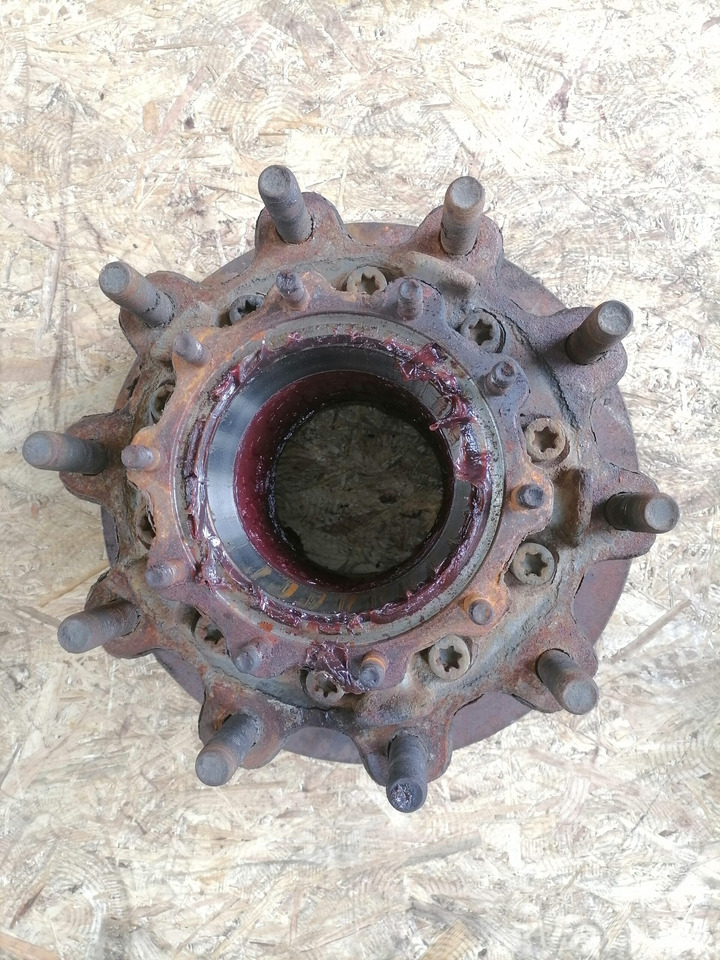 Scania Wheel hub 2290542 - Universeel onderdeel voor Vrachtwagen: afbeelding 4 Scania Wheel hub 2290542 - Universeel onderdeel voor Vrachtwagen: afbeelding 4