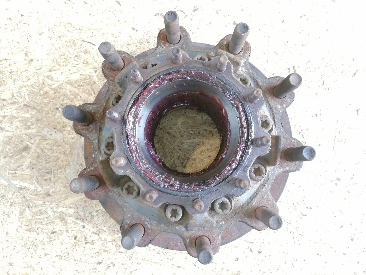Scania Wheel hub 2290542 - Universeel onderdeel voor Vrachtwagen: afbeelding 5 Scania Wheel hub 2290542 - Universeel onderdeel voor Vrachtwagen: afbeelding 5