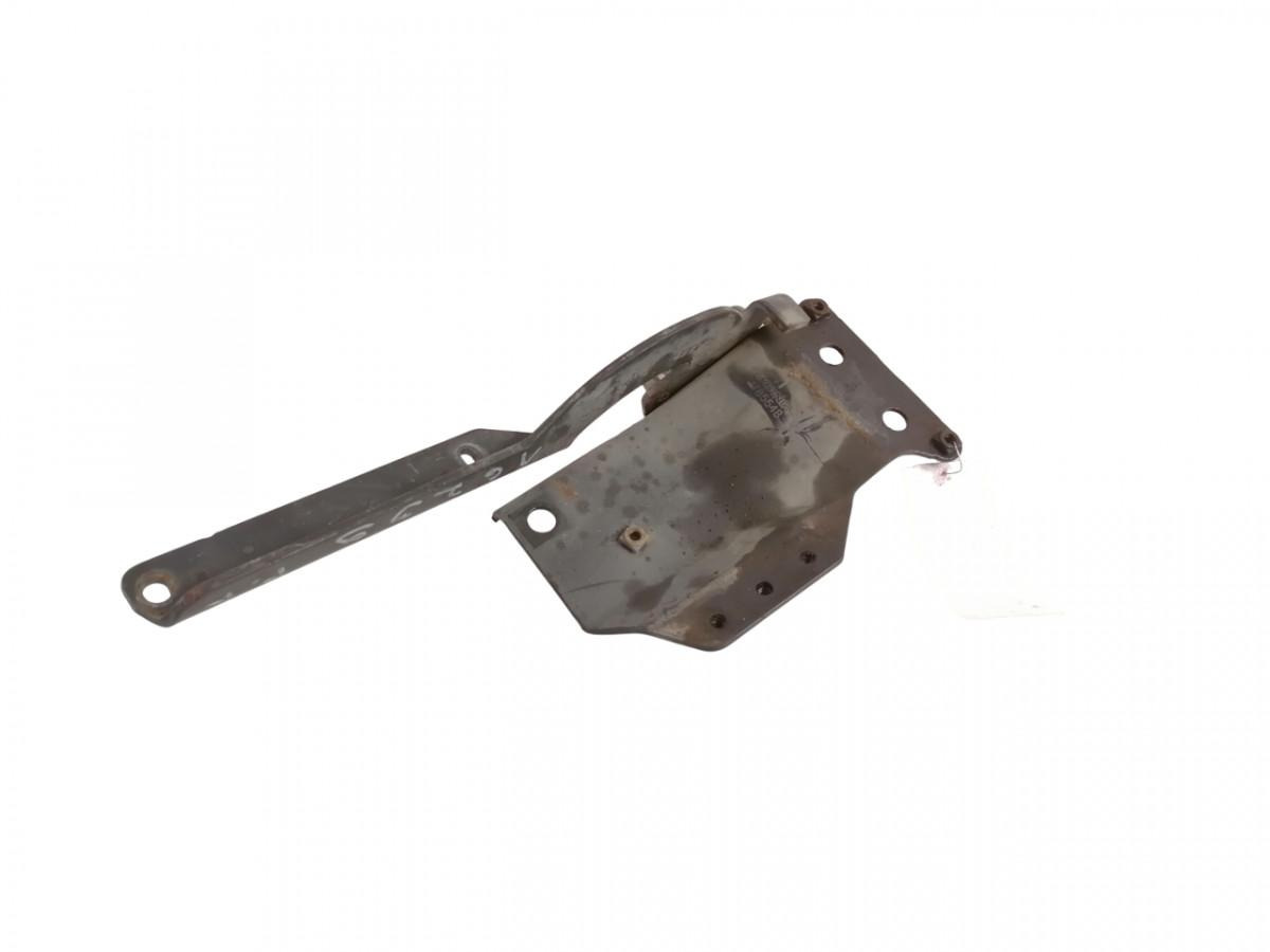 Scania lower grille carrier hinge 1785548 - Rooster voor Vrachtwagen: afbeelding 1 Scania lower grille carrier hinge 1785548 - Rooster voor Vrachtwagen: afbeelding 1
