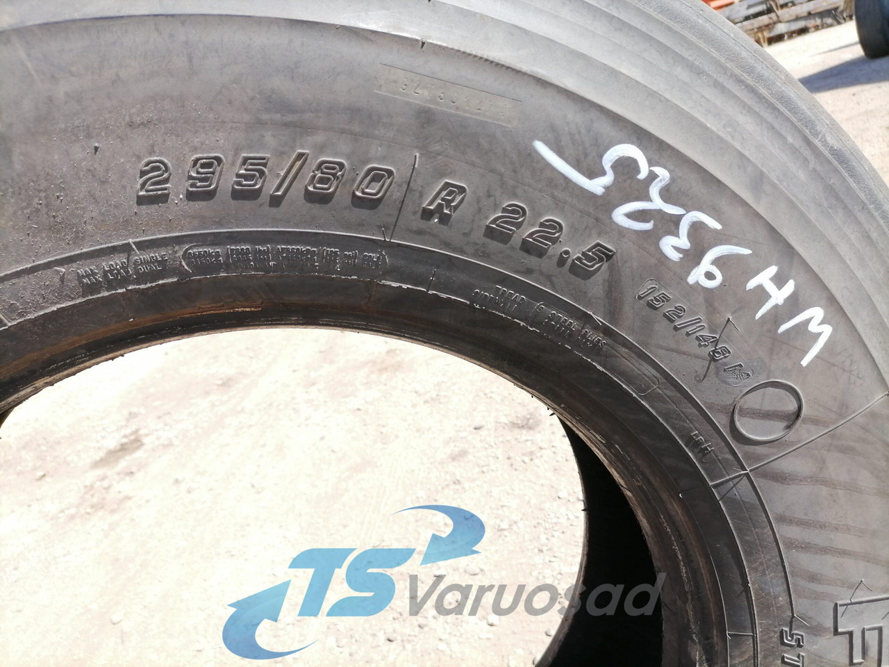 Universaalne Firestone FS400 295/80 R22,5 29580R225 - Banden en velgen voor Vrachtwagen: afbeelding 2 Universaalne Firestone FS400 295/80 R22,5 29580R225 - Banden en velgen voor Vrachtwagen: afbeelding 2