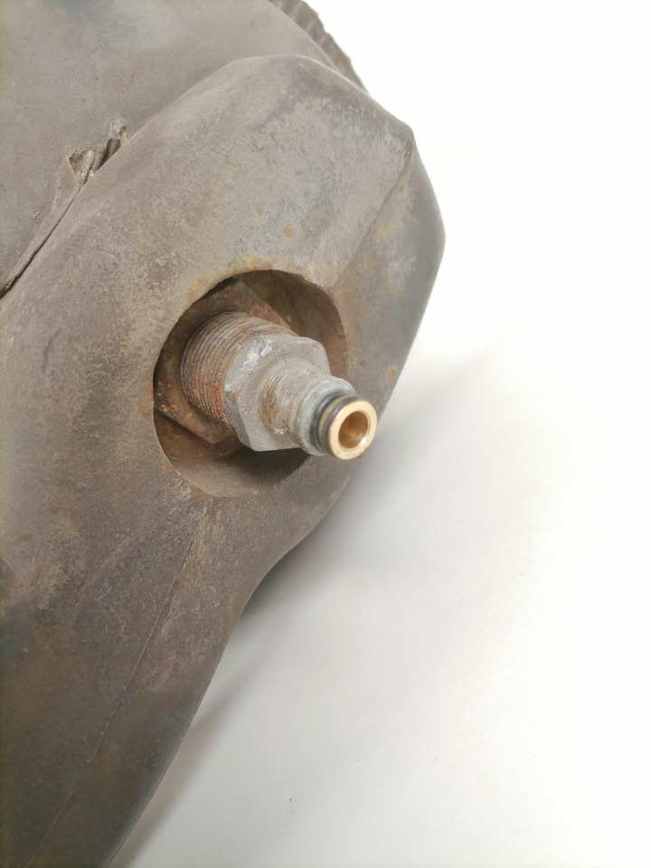 Volvo Air spring bracket 24425040 - Luchtvering voor Vrachtwagen: afbeelding 3 Volvo Air spring bracket 24425040 - Luchtvering voor Vrachtwagen: afbeelding 3