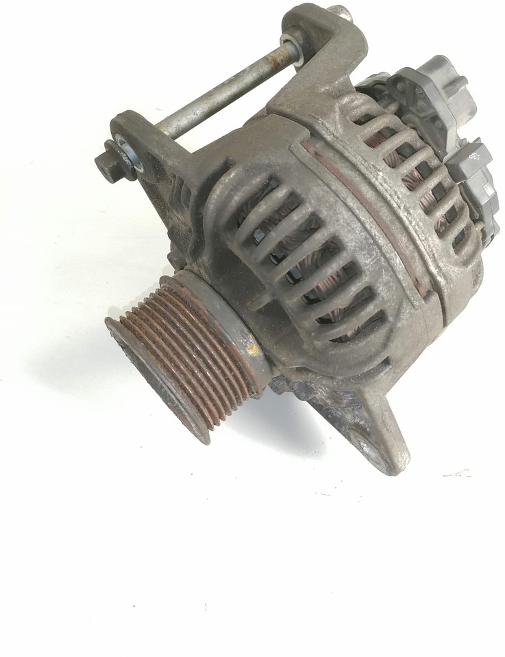 Volvo Alternator 22218393 - Dynamo voor Vrachtwagen: afbeelding 1 Volvo Alternator 22218393 - Dynamo voor Vrachtwagen: afbeelding 1