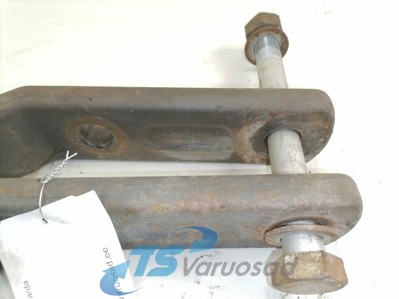 Volvo Anti-roll bar bracket 20812093 - Stabilisatorstang voor Vrachtwagen: afbeelding 2 Volvo Anti-roll bar bracket 20812093 - Stabilisatorstang voor Vrachtwagen: afbeelding 2