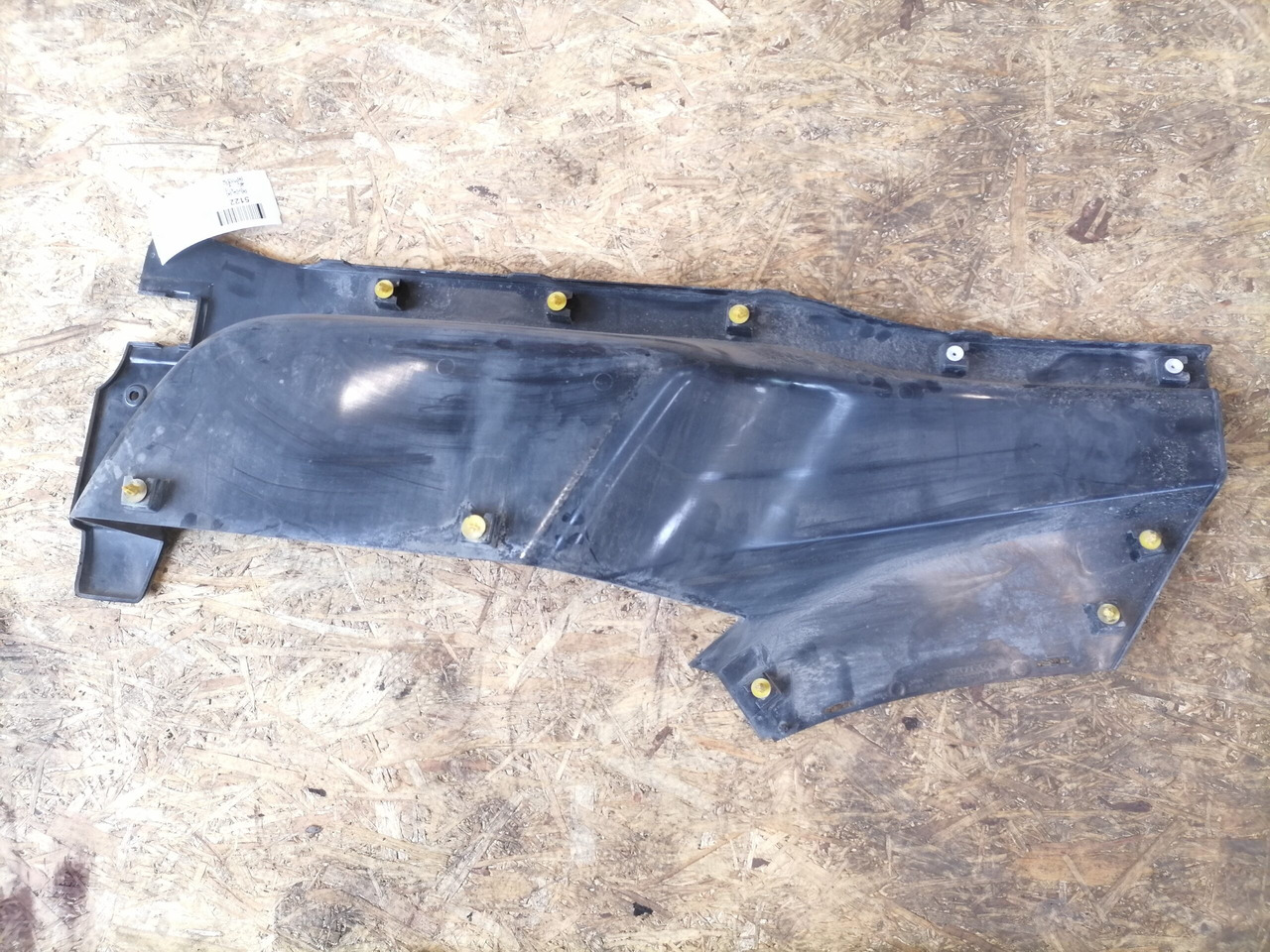 Volvo Astmelaua plastik 82819477 - Treeplank voor Vrachtwagen: afbeelding 3 Volvo Astmelaua plastik 82819477 - Treeplank voor Vrachtwagen: afbeelding 3