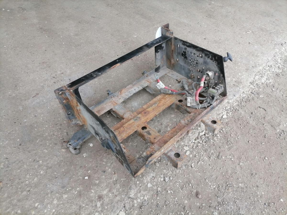 Volvo Battery box 21042654 - Batterij voor Vrachtwagen: afbeelding 2 Volvo Battery box 21042654 - Batterij voor Vrachtwagen: afbeelding 2