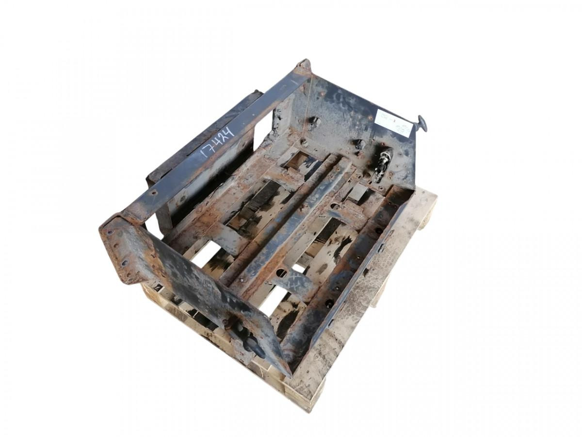 Volvo Battery box 82242298 - Batterij voor Vrachtwagen: afbeelding 1 Volvo Battery box 82242298 - Batterij voor Vrachtwagen: afbeelding 1