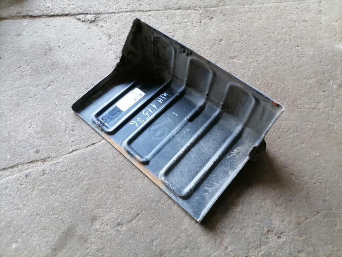 Volvo Battery cover 20947987 - Batterij voor Vrachtwagen: afbeelding 4 Volvo Battery cover 20947987 - Batterij voor Vrachtwagen: afbeelding 4