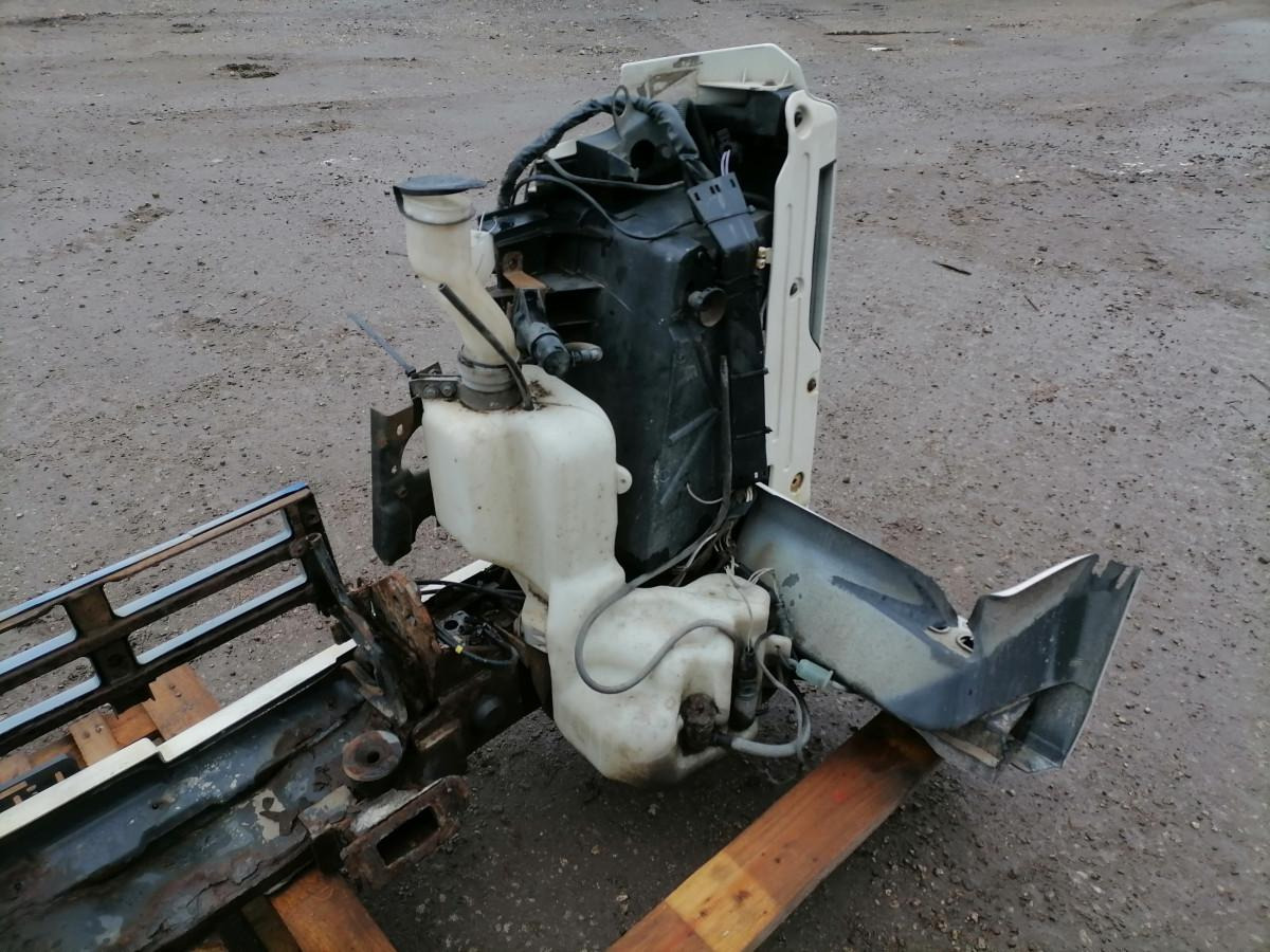 Volvo Bumper 20467442 - Bumper voor Vrachtwagen: afbeelding 4 Volvo Bumper 20467442 - Bumper voor Vrachtwagen: afbeelding 4