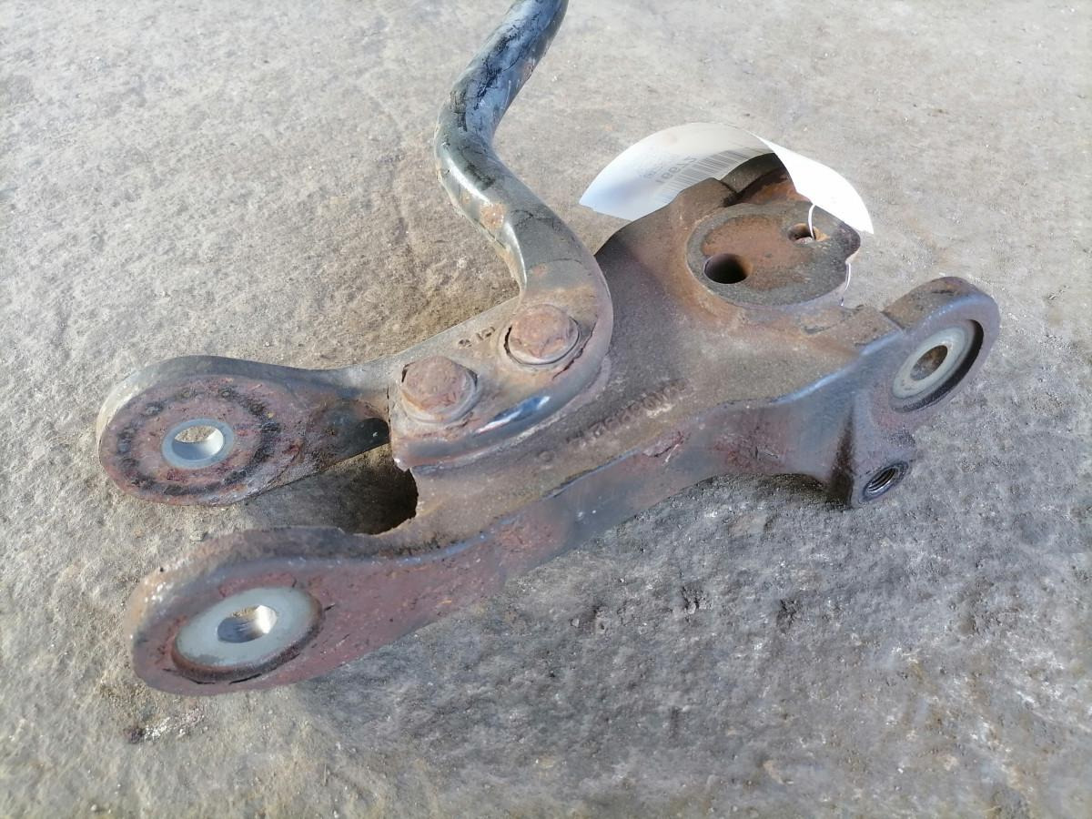 Volvo Cab anti roll bar 20757640 - Cabinevering voor Vrachtwagen: afbeelding 3 Volvo Cab anti roll bar 20757640 - Cabinevering voor Vrachtwagen: afbeelding 3