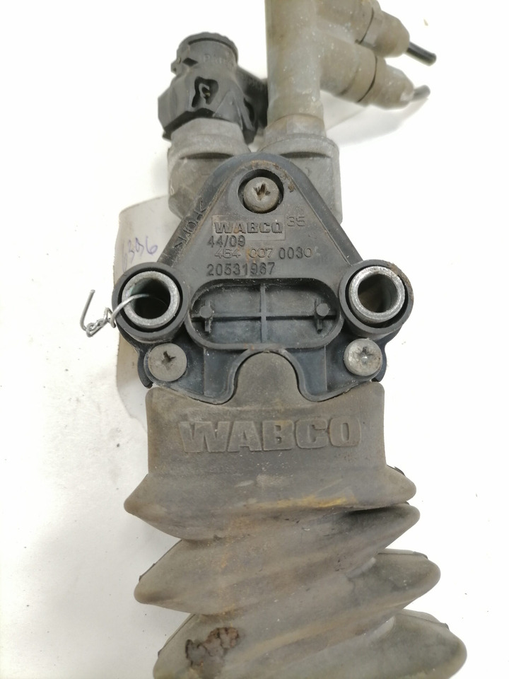 Volvo Cab suspension control valve 20531967 - Cabinevering voor Vrachtwagen: afbeelding 2 Volvo Cab suspension control valve 20531967 - Cabinevering voor Vrachtwagen: afbeelding 2