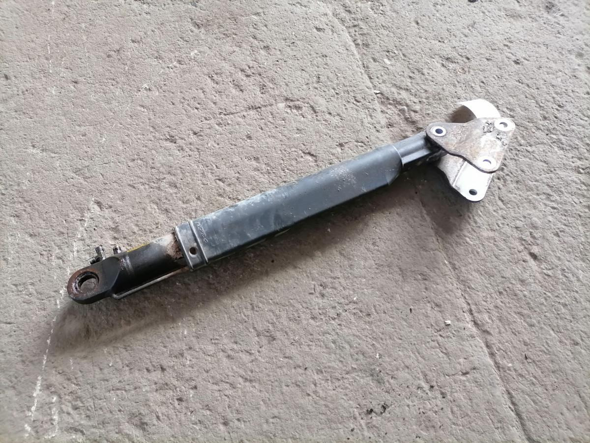 Volvo Cab tilting cylinder 20722124 - Cabinevering voor Vrachtwagen: afbeelding 4 Volvo Cab tilting cylinder 20722124 - Cabinevering voor Vrachtwagen: afbeelding 4