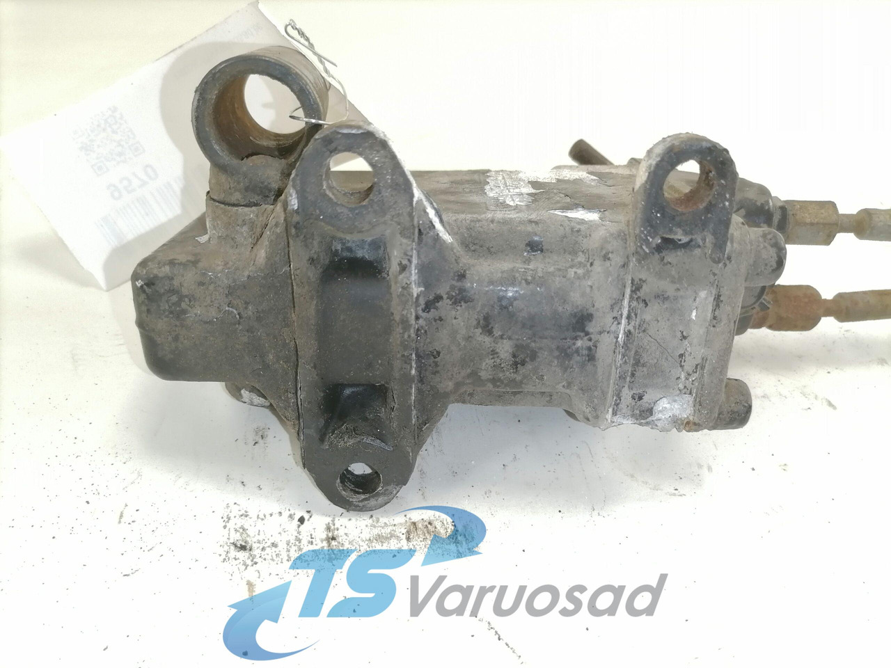 Volvo Cab tilting pump 20711127 - Cabinevering voor Vrachtwagen: afbeelding 3 Volvo Cab tilting pump 20711127 - Cabinevering voor Vrachtwagen: afbeelding 3