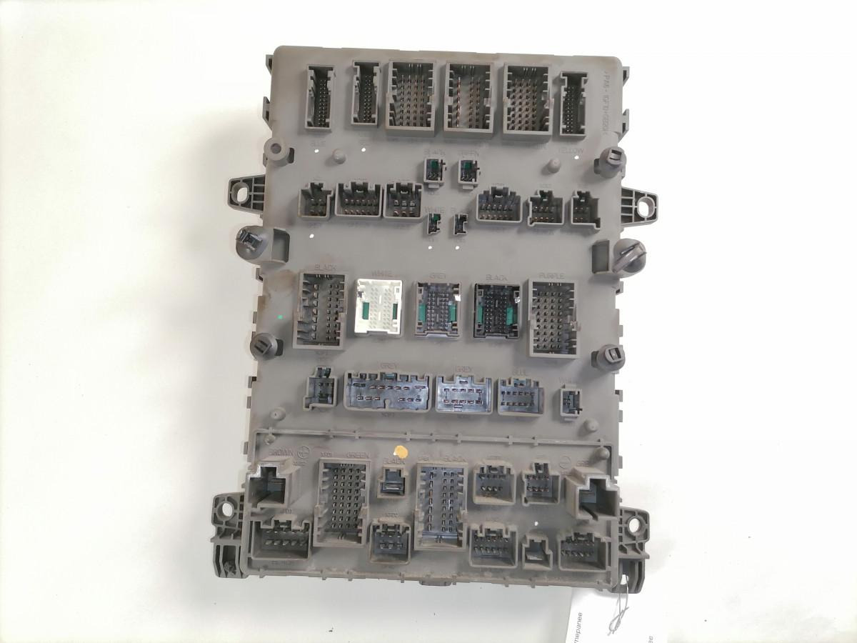 Volvo Central electric unit 22009557 - Zekeringkast voor Vrachtwagen: afbeelding 3 Volvo Central electric unit 22009557 - Zekeringkast voor Vrachtwagen: afbeelding 3