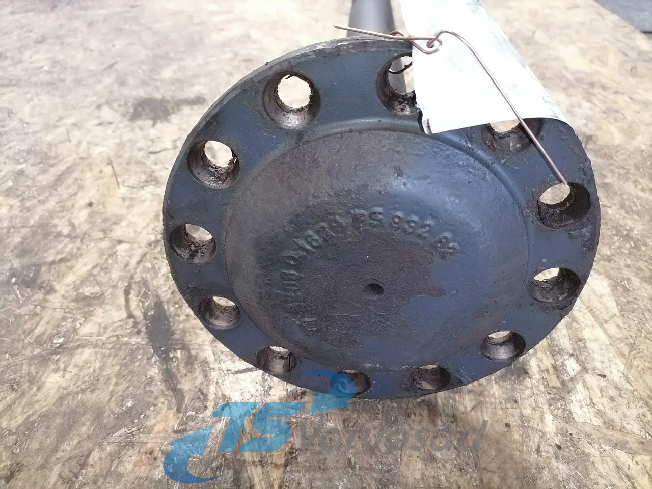 Volvo Drive shaft 1524627 - Aandrijfas voor Vrachtwagen: afbeelding 3 Volvo Drive shaft 1524627 - Aandrijfas voor Vrachtwagen: afbeelding 3