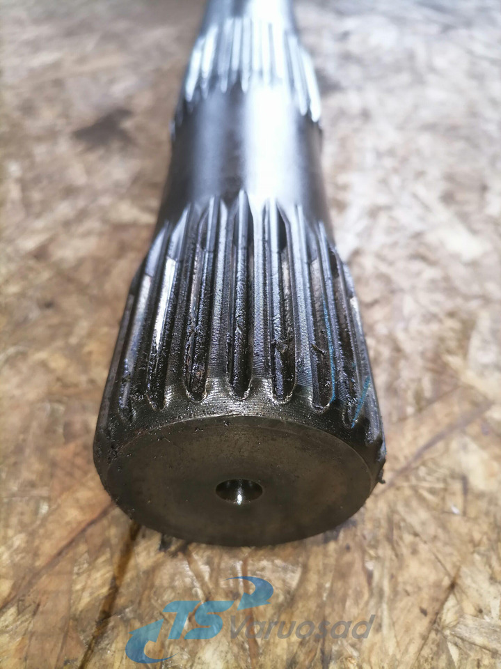 Volvo Drive shaft 1524628 - Aandrijfas voor Vrachtwagen: afbeelding 4 Volvo Drive shaft 1524628 - Aandrijfas voor Vrachtwagen: afbeelding 4