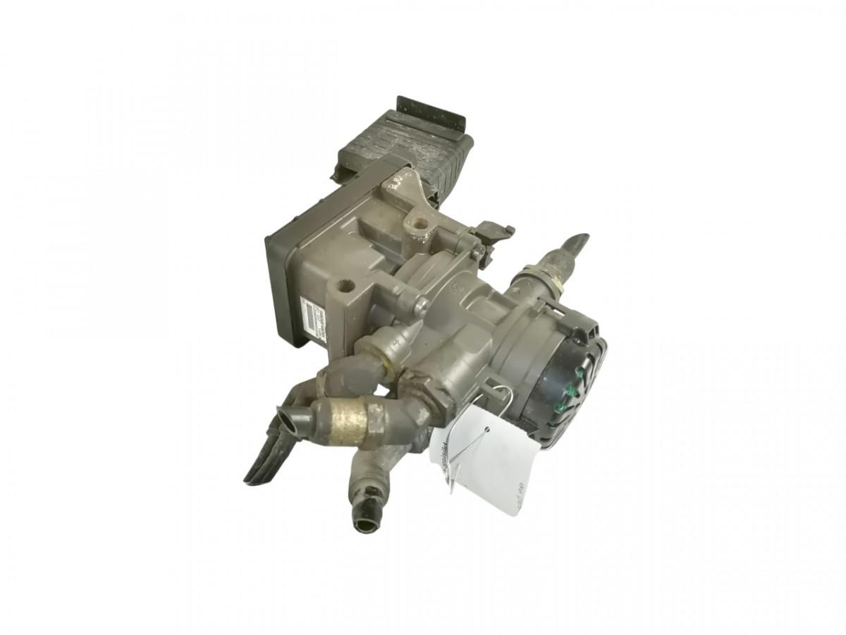 Volvo EBS brake valve K102311 - Remventiel voor Vrachtwagen: afbeelding 1 Volvo EBS brake valve K102311 - Remventiel voor Vrachtwagen: afbeelding 1
