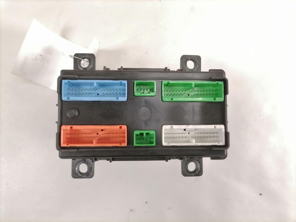 Volvo Ecu, VECU 20758801 - ECU voor Vrachtwagen: afbeelding 3 Volvo Ecu, VECU 20758801 - ECU voor Vrachtwagen: afbeelding 3