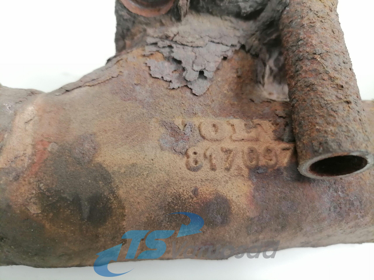 Volvo Exhaust mainfold 8170972 - Uitlaatspruitstuk voor Vrachtwagen: afbeelding 2 Volvo Exhaust mainfold 8170972 - Uitlaatspruitstuk voor Vrachtwagen: afbeelding 2