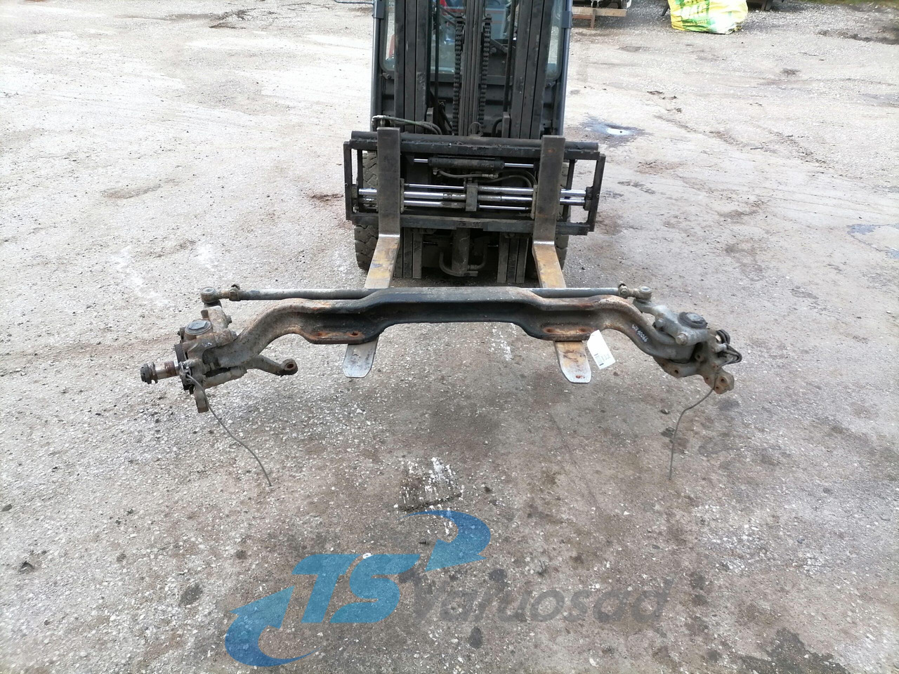 Volvo First axel housing 20581073 - Vooras voor Vrachtwagen: afbeelding 1 Volvo First axel housing 20581073 - Vooras voor Vrachtwagen: afbeelding 1