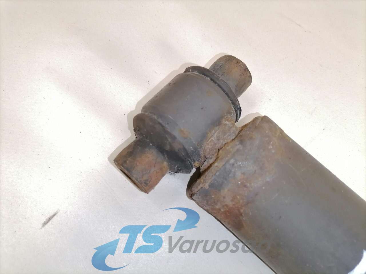 Volvo First axel shock absorber 21866530 - Schokdempers voor Vrachtwagen: afbeelding 2 Volvo First axel shock absorber 21866530 - Schokdempers voor Vrachtwagen: afbeelding 2