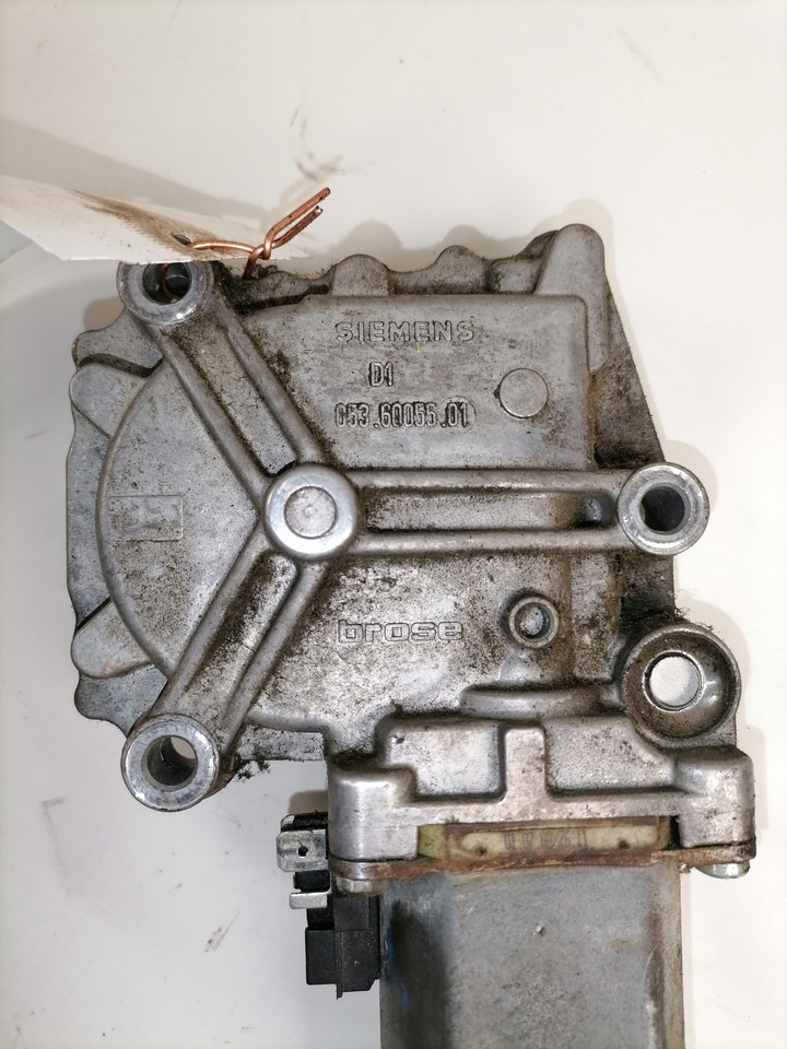 Volvo Glass lift 0536005501 - Raam en onderdelen voor Vrachtwagen: afbeelding 3 Volvo Glass lift 0536005501 - Raam en onderdelen voor Vrachtwagen: afbeelding 3