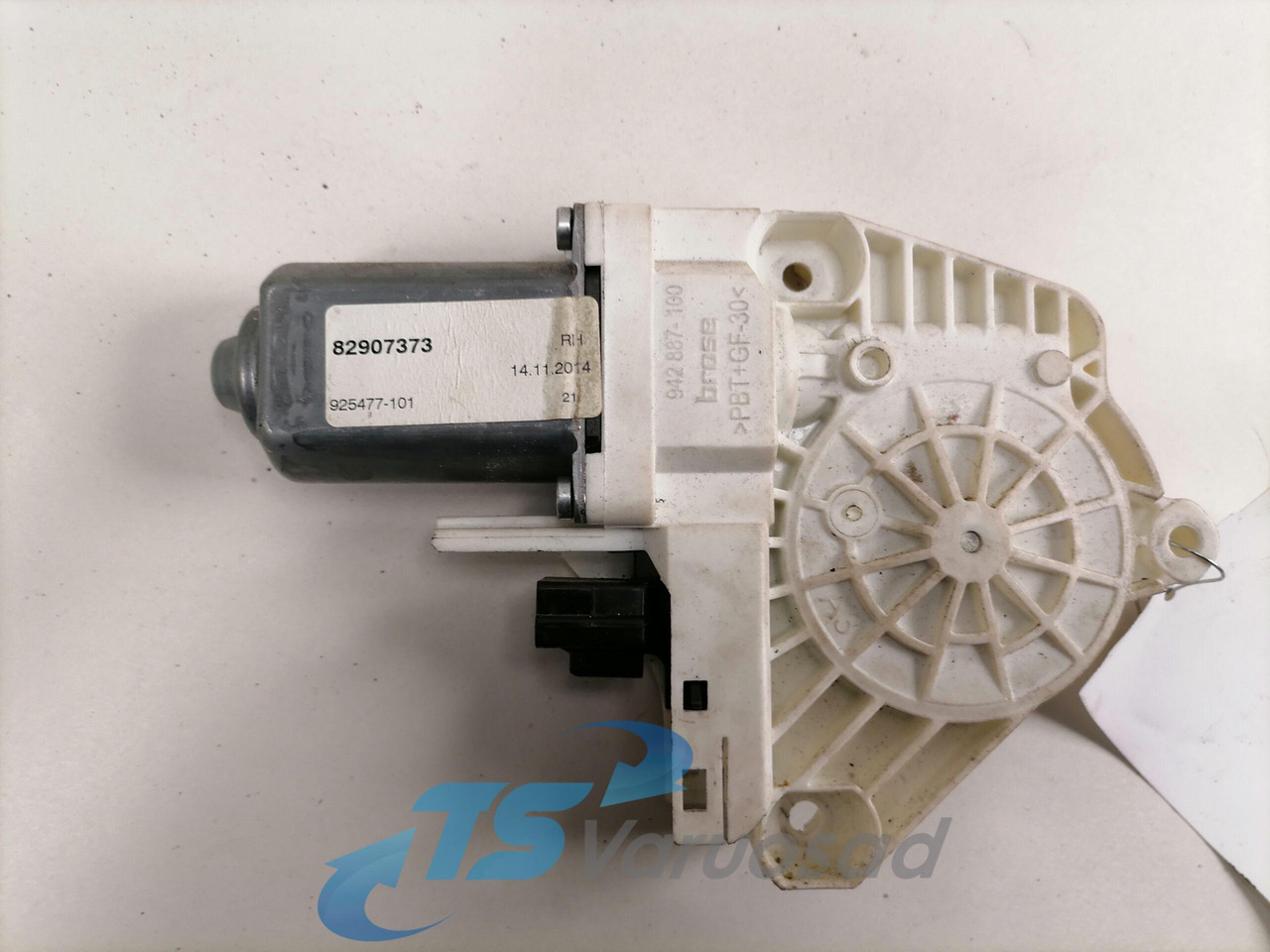 Volvo Glass lift 82907373 - Raam en onderdelen voor Vrachtwagen: afbeelding 2 Volvo Glass lift 82907373 - Raam en onderdelen voor Vrachtwagen: afbeelding 2