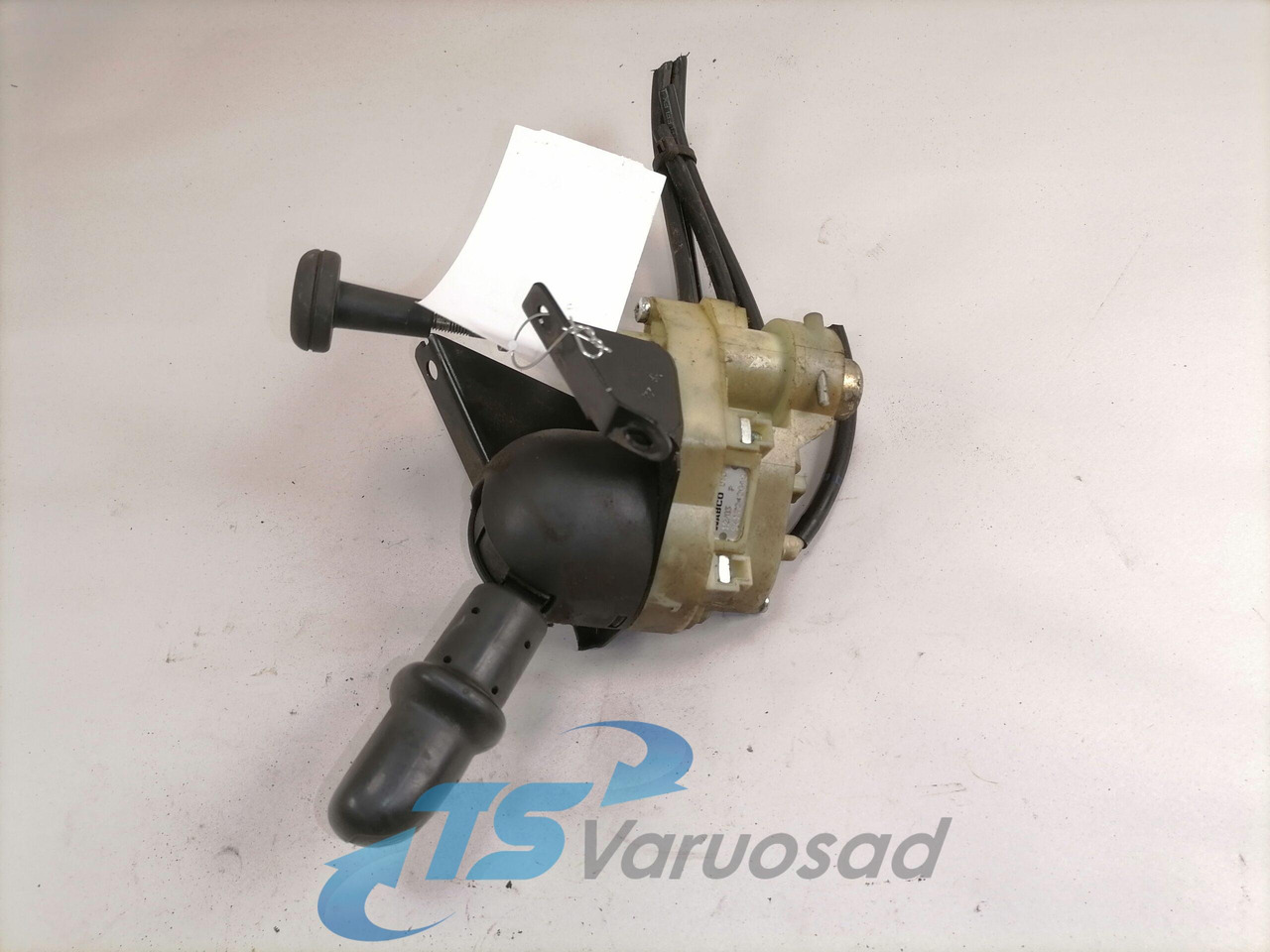 Volvo Handbrake control lever 9617242040 - Universeel onderdeel voor Vrachtwagen: afbeelding 2 Volvo Handbrake control lever 9617242040 - Universeel onderdeel voor Vrachtwagen: afbeelding 2
