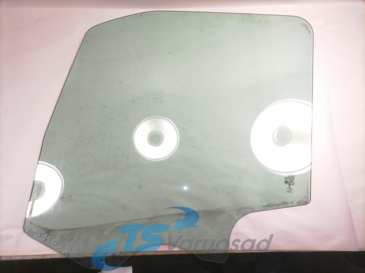 Volvo Küljeklaas, vasak 84043040 - Raam en onderdelen voor Vrachtwagen: afbeelding 3 Volvo Küljeklaas, vasak 84043040 - Raam en onderdelen voor Vrachtwagen: afbeelding 3